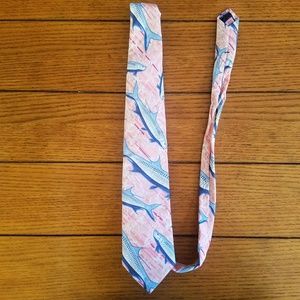 Vineyard vines tie
